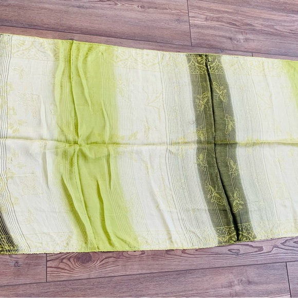 Scarf - Picture 3 of 6